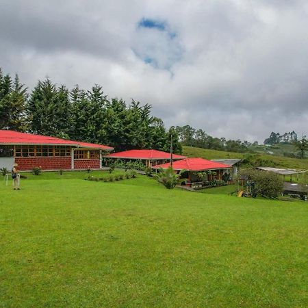 Finca La Toscana Эль-Мансано Экстерьер фото